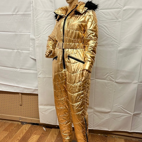Women’s Gold Snowsuit - Picture 8 of 8